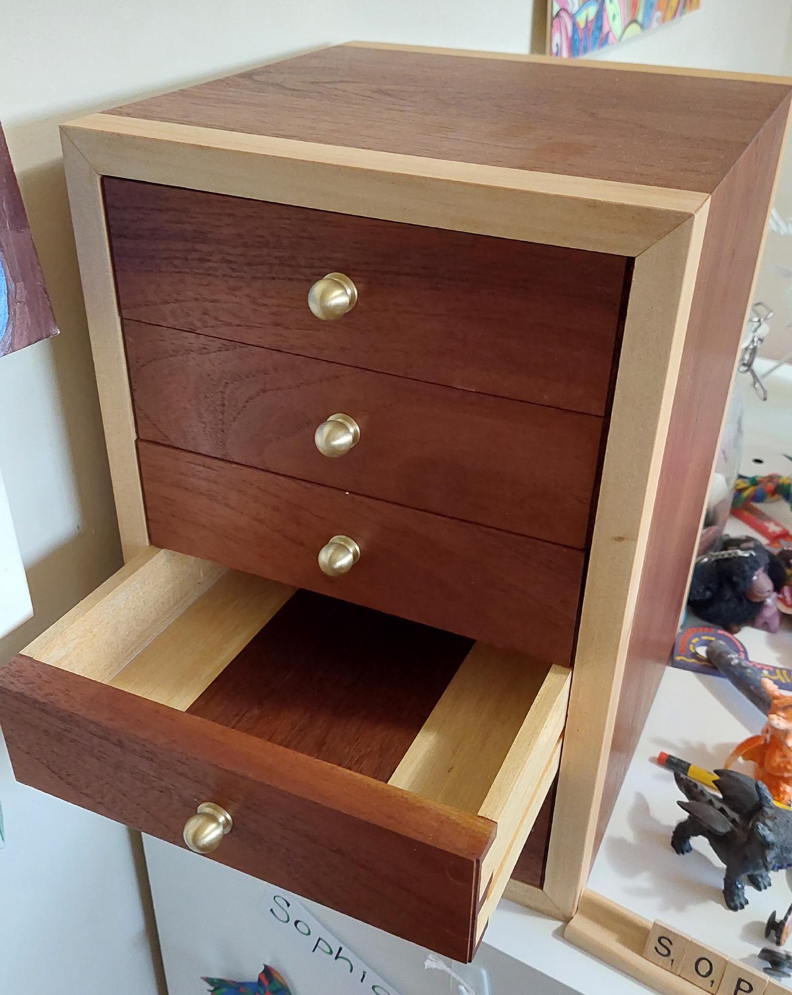 2021 - Jewellery Box